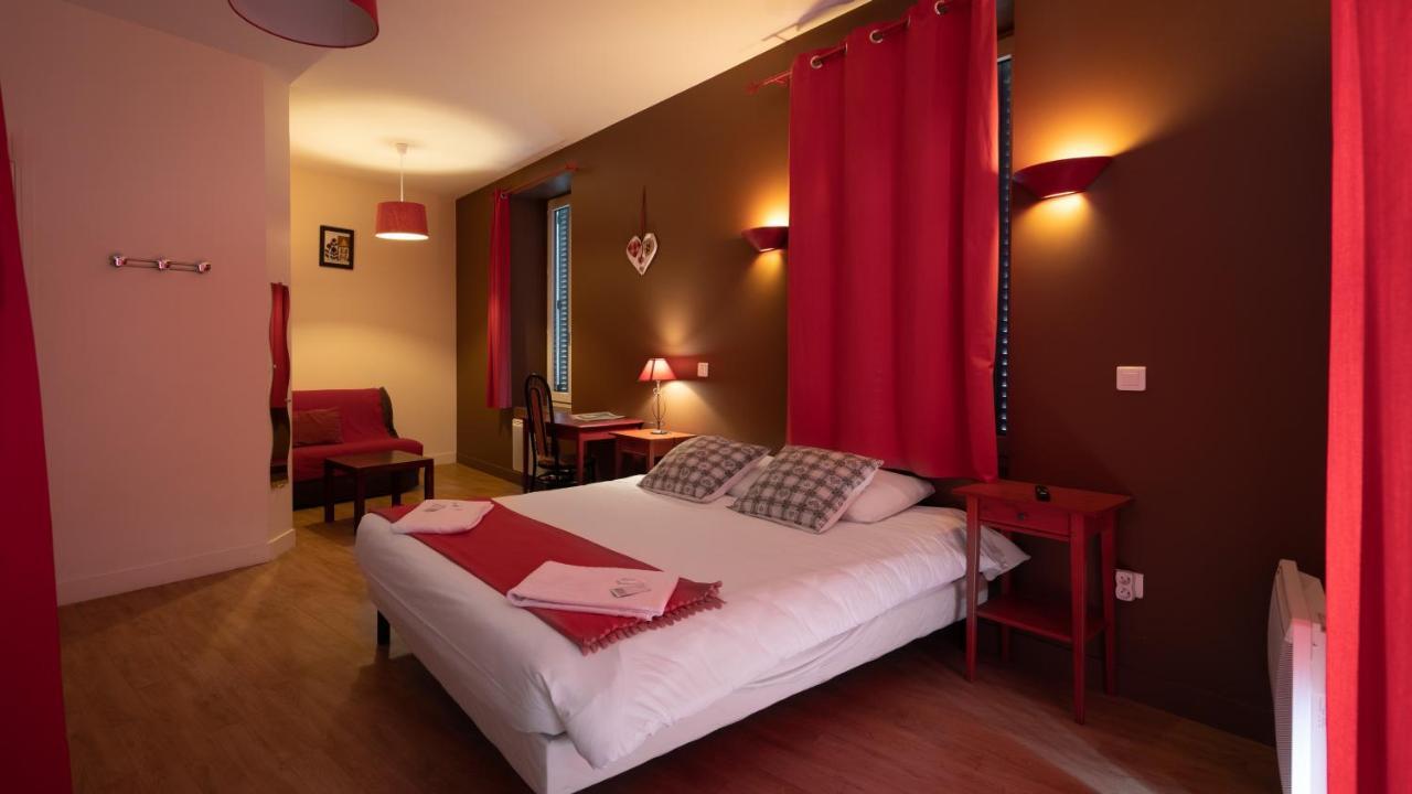 Le Geneve Hotel La Bourboule Exterior photo